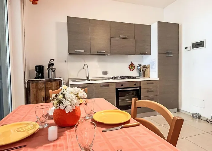 Arancio Di Liguria - Pgi211 By Interhome Civezza